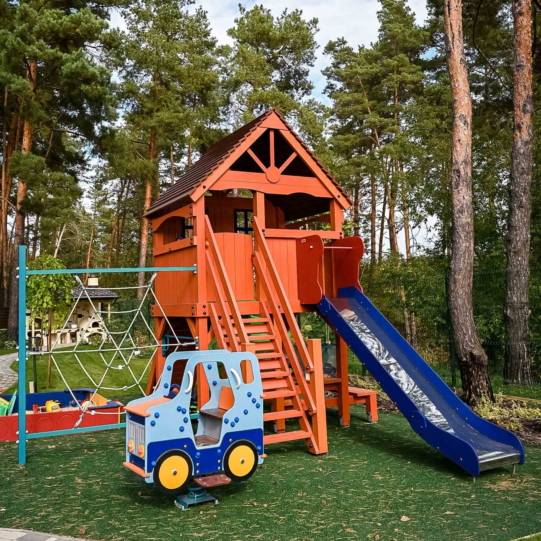 Playground Villa (slide height 1,5 m)
